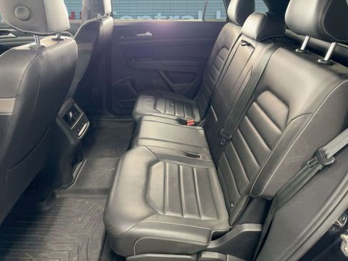 Used 2020 Volkswagen Atlas Cross Sport SEL Premium image 15