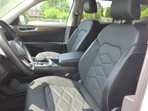 Used 2024 Volkswagen Atlas SE FWD image 13