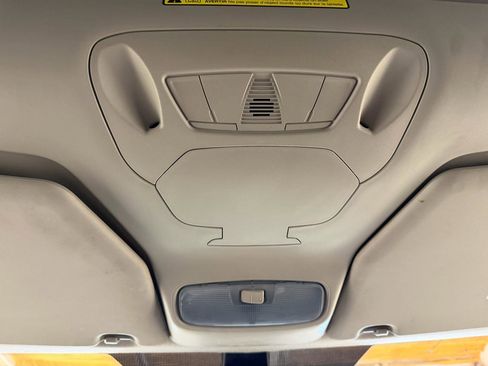 Used 2020 Ford Transit Connect XL image 22