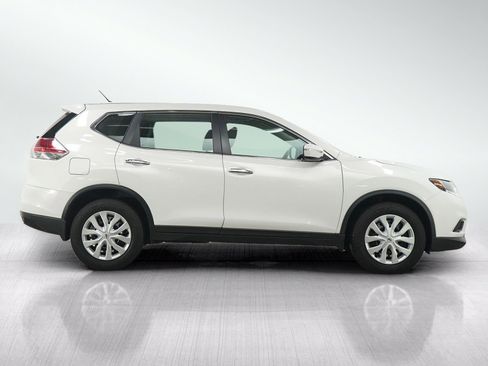 Used 2014 Nissan Rogue S FWD image 6