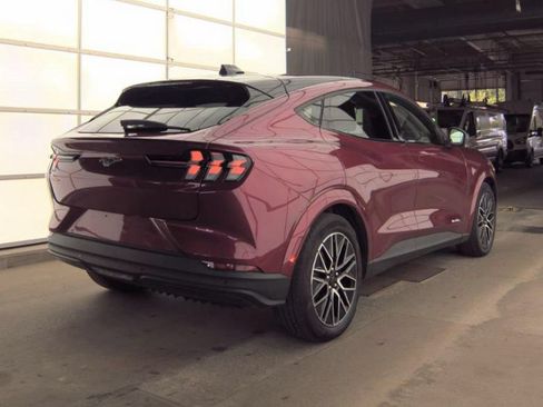 Used 2025 Ford Mustang Mach-E Premium AWD/4WD image 5