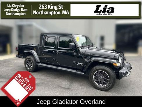 Certified 2022 Jeep Gladiator Overland w/ Trailer Tow Package AWD/4WD image 1