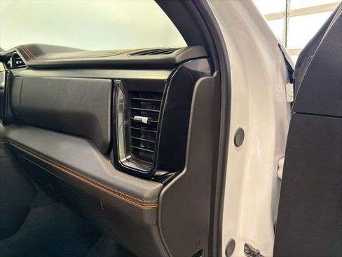 Used 2025 GMC Sierra 1500 AT4 w/ AT4 Premium Package AWD/4WD image 42