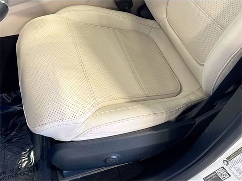 Certified 2026 Mercedes-Benz GLC 300 4MATIC image 19