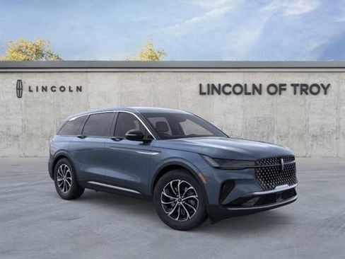 New 2026 Lincoln Nautilus Premier image 7