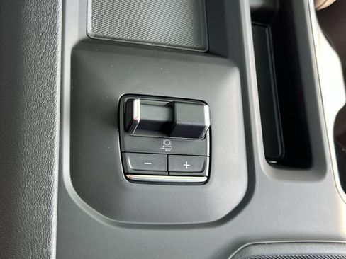 New 2025 GMC Sierra 3500 Denali w/ Denali Reserve Package image 27