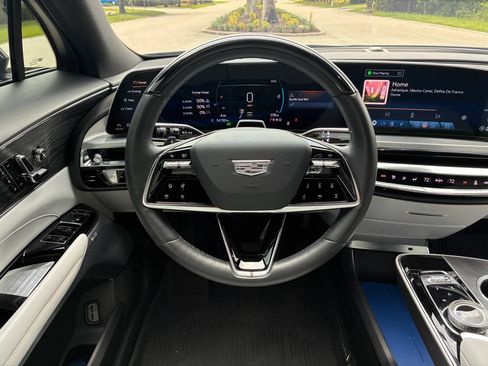 Used 2023 Cadillac Lyriq 2WD image 14