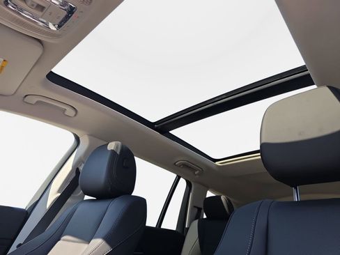 New 2026 Mercedes-Benz GLS 450 4MATIC image 29