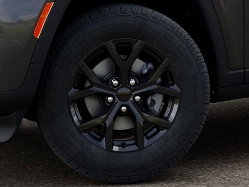 New 2026 Jeep Grand Cherokee L 4WD image 8