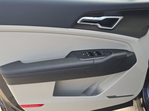 New 2026 Kia Sportage EX image 18