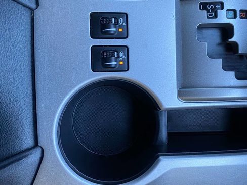 Used 2012 Toyota 4Runner Limited image 38