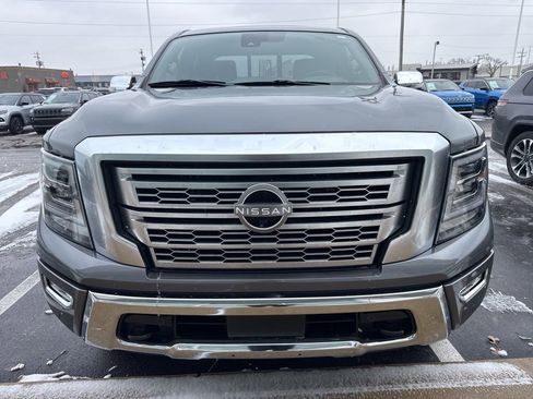 Used 2023 Nissan Titan Platinum Reserve w/ Moonroof Package image 2