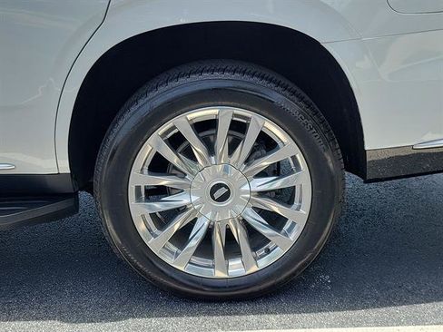 Certified 2023 Cadillac Escalade Premium Luxury AWD/4WD image 24
