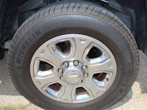 Used 2016 RAM 2500 Laramie w/ Protection Group AWD/4WD image 35