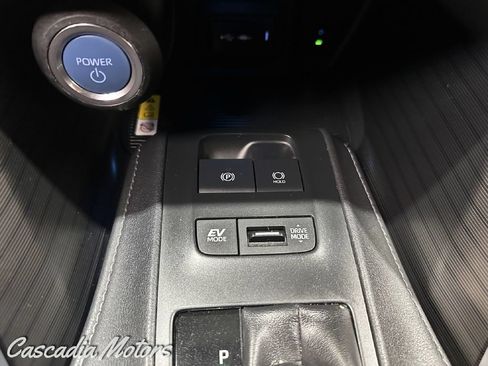 Used 2021 Toyota Venza Limited w/ Advanced Technology Package AWD/4WD image 40