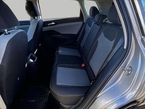 Used 2023 Volkswagen Taos S image 27