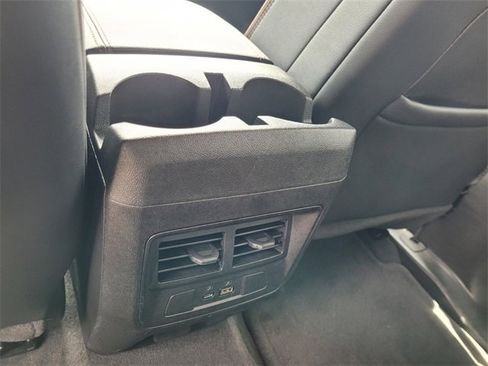 New 2025 GMC Canyon AT4 image 7