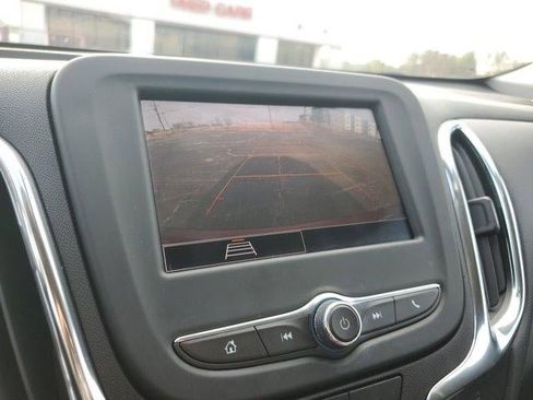 Used 2023 Chevrolet Equinox LT image 24