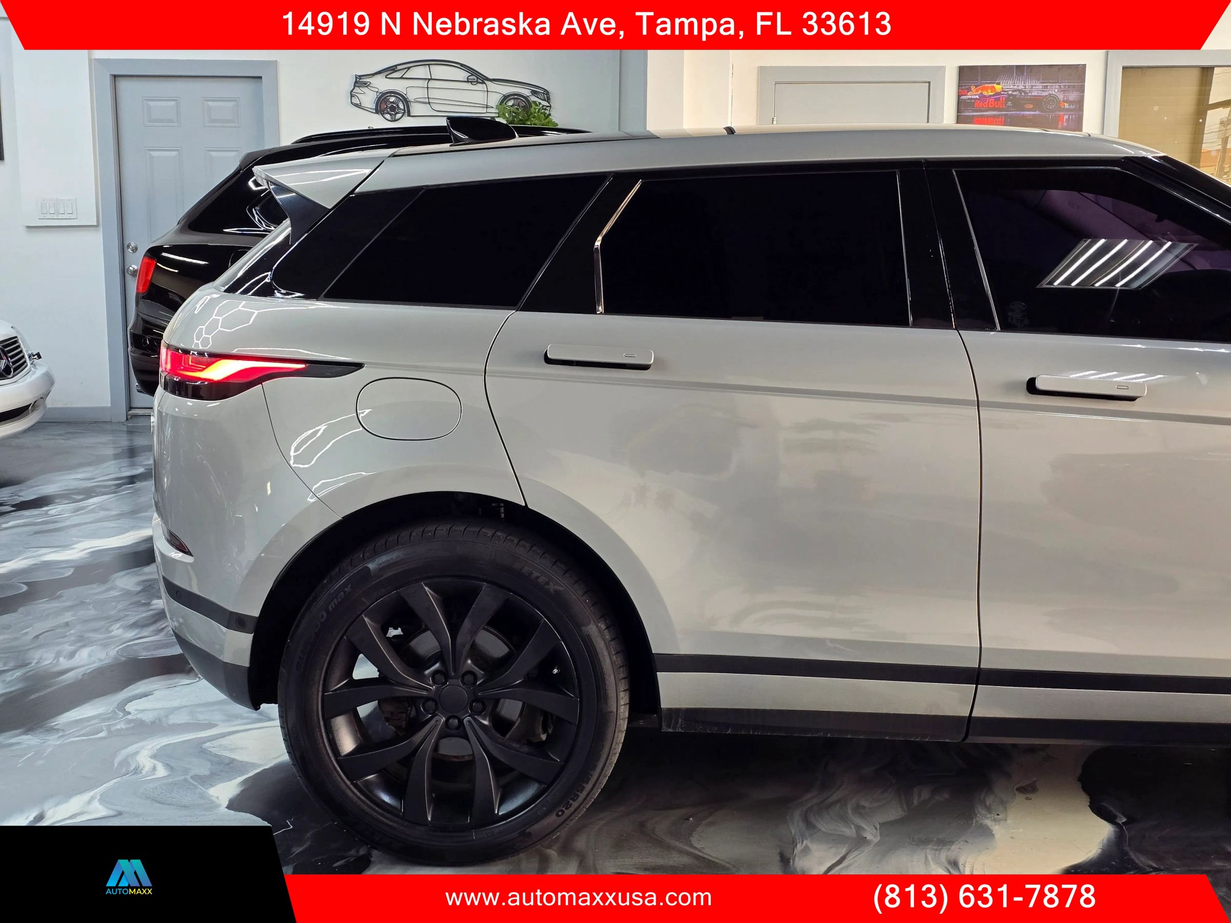 Used 2020 Land Rover Range Rover Evoque SE AWD/4WD image 12