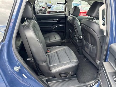 Used 2024 Kia Telluride SX Prestige AWD/4WD image 11