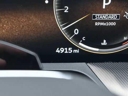 Used 2026 INFINITI QX80 Luxe RWD image 19