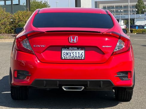 Used 2019 Honda Civic Sport image 8