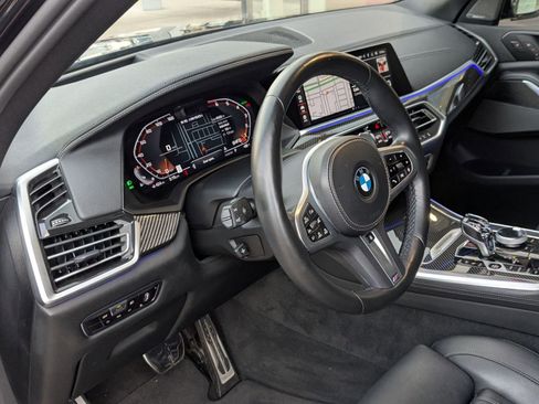 Used 2022 BMW X5 M50i w/ Executive Package image 4