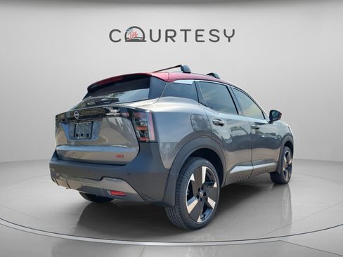 New 2025 Nissan Kicks SR image 5