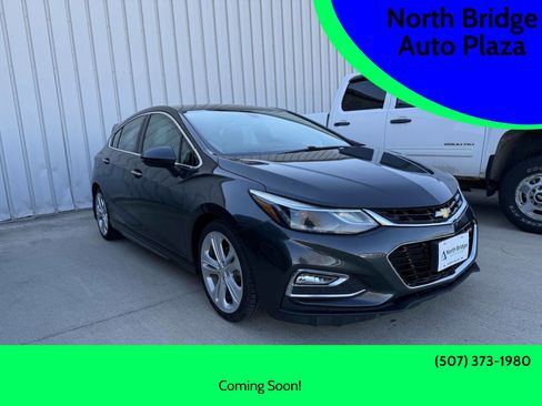 Used 2017 Chevrolet Cruze Premier image 1