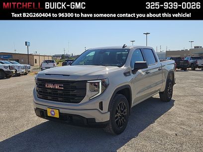 New 2026 GMC Sierra 1500 Pro w/ Graphite Edition