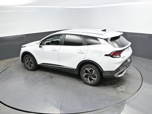 Used 2025 Kia Sportage LX FWD image 38
