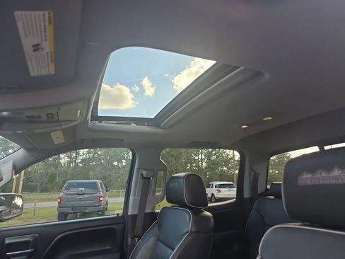 Used 2017 Chevrolet Silverado 1500 High Country image 20