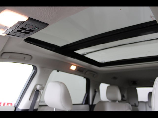 Used 2022 Nissan Pathfinder Platinum AWD/4WD image 28