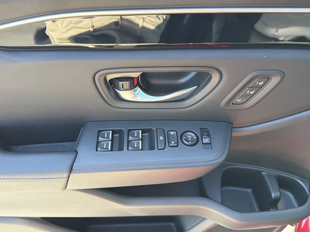 Used 2025 Honda Pilot Touring image 21