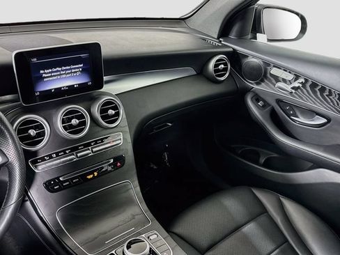 Used 2018 Mercedes-Benz GLC 300 4MATIC image 22