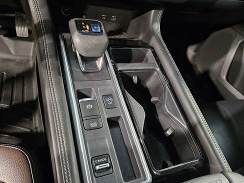 Used 2022 Nissan Pathfinder Platinum w/ Lighting Package (N93) image 33