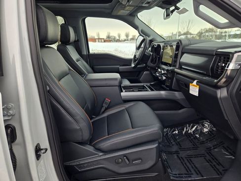 New 2026 Ford F250 Lariat w/ Black Appearance Package image 5