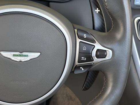 Used 2023 Aston Martin DBS Superleggera Volante RWD image 21