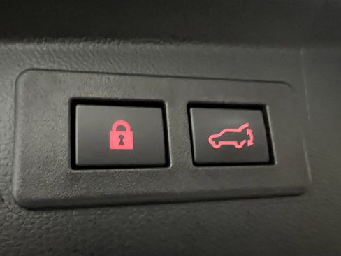 Used 2021 Subaru Outback Limited w/ Popular Package #2 image 16