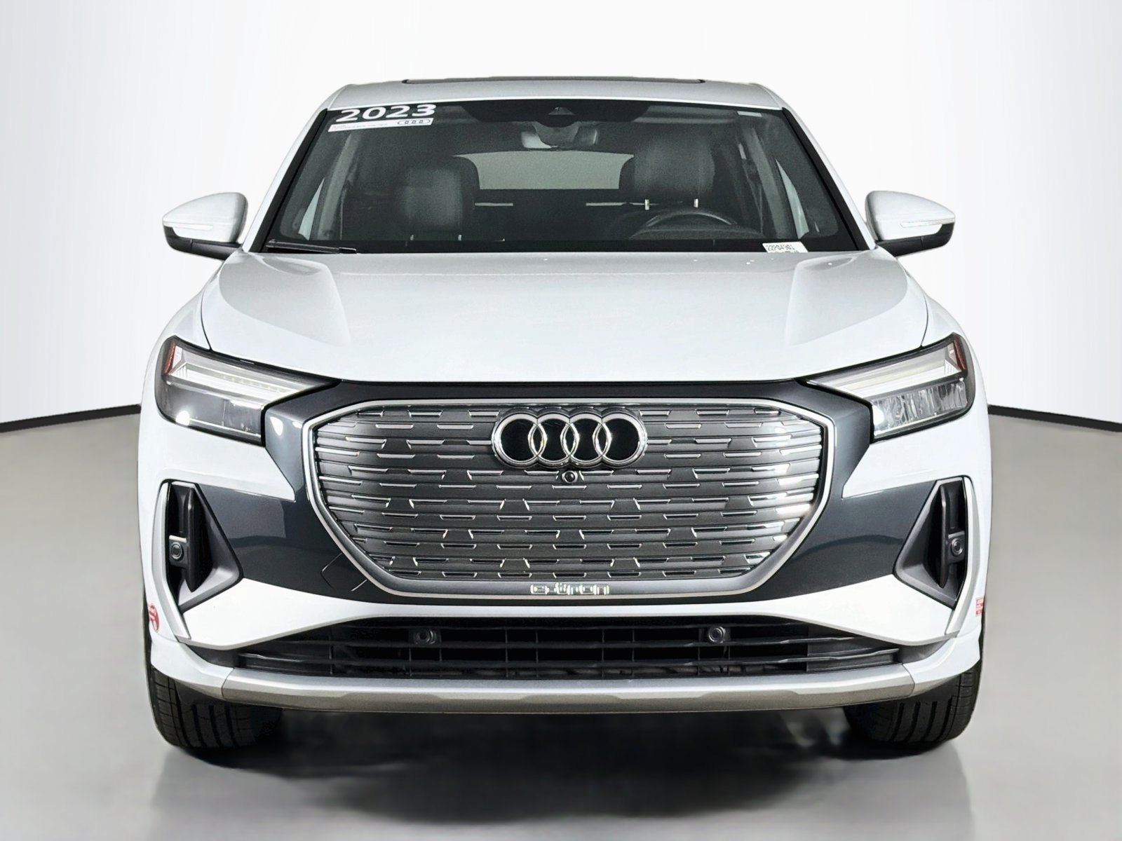 Certified 2023 Audi Q4 e-tron Premium Plus w/ Premium Plus AWD/4WD image 2