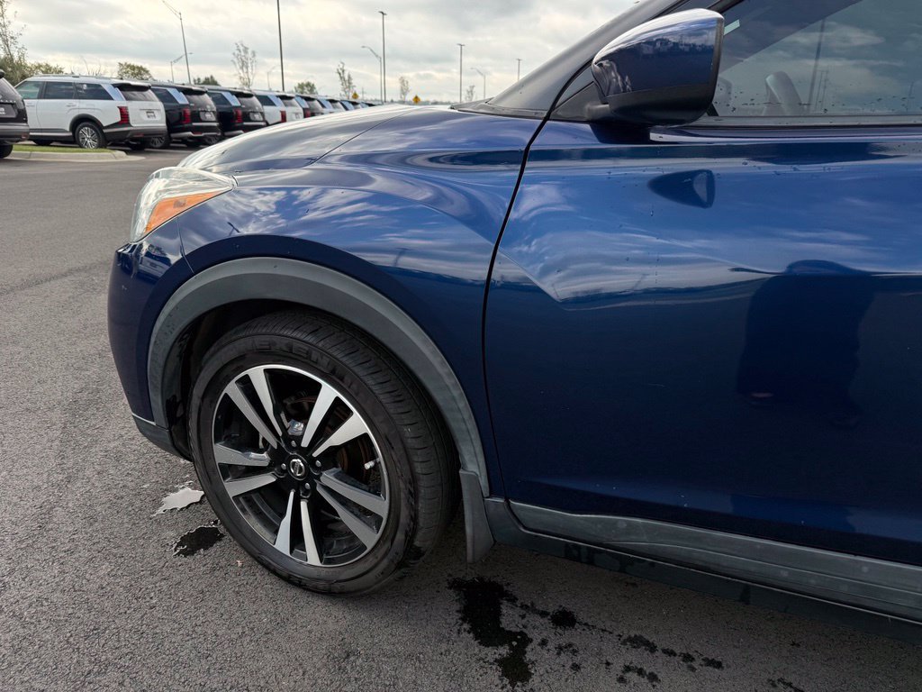 Used 2018 Nissan Kicks SV FWD image 29
