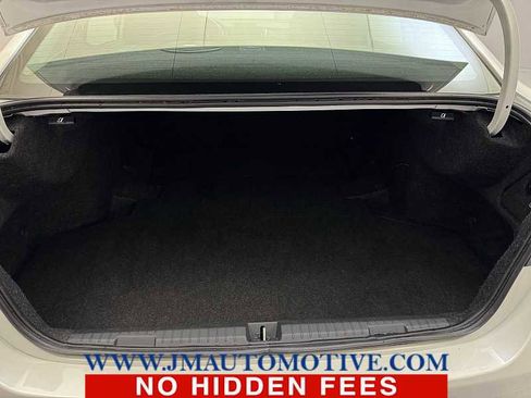 Used 2023 Subaru Legacy Limited image 17