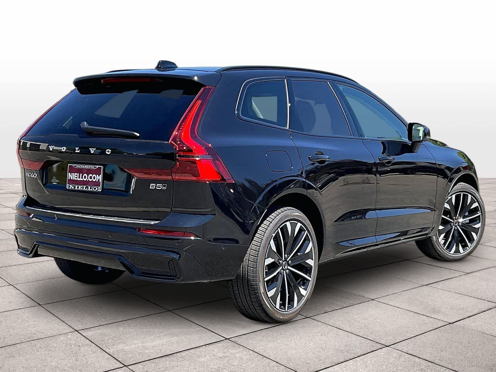 New 2026 Volvo XC60 B5 Ultra w/ Protection Package Premier AWD/4WD image 4