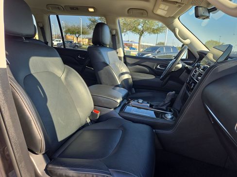 Used 2024 INFINITI QX80 Luxe image 33