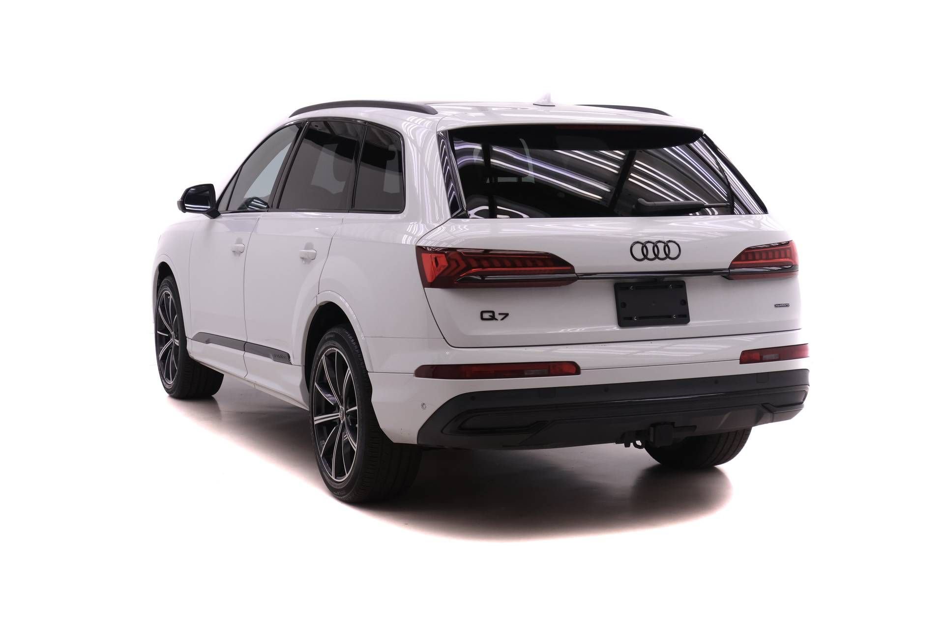 Certified 2023 Audi Q7 2.0T Premium w/ Premium Plus Package AWD/4WD image 5