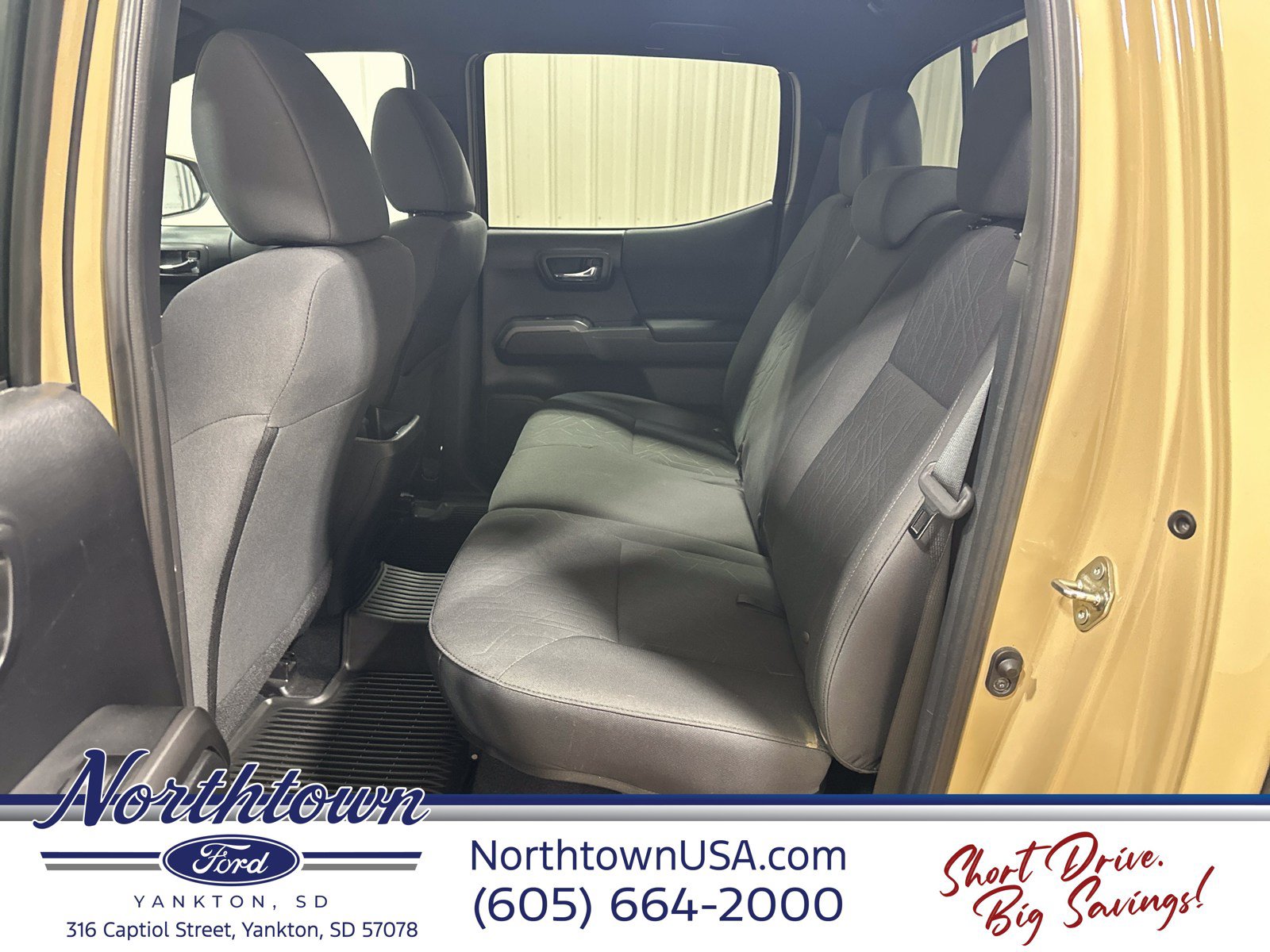 Used 2019 Toyota Tacoma TRD Off-Road AWD/4WD image 13