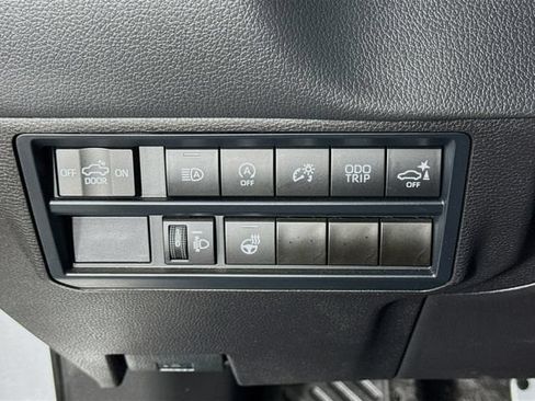Used 2025 Toyota Tundra Limited w/ TRD Off-Road Package AWD/4WD image 10
