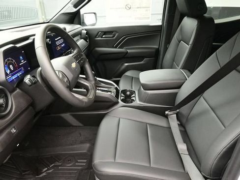 New 2026 Chevrolet Colorado W/T w/ WT Custom Package AWD/4WD image 8