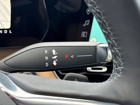 New 2025 Chevrolet Equinox ACTIV w/ Safety and Technology Package image 22