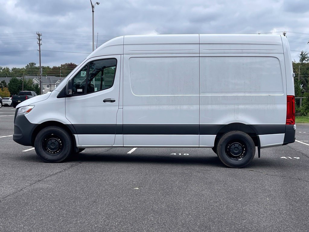 New 2025 Mercedes-Benz Sprinter 2500 image 2